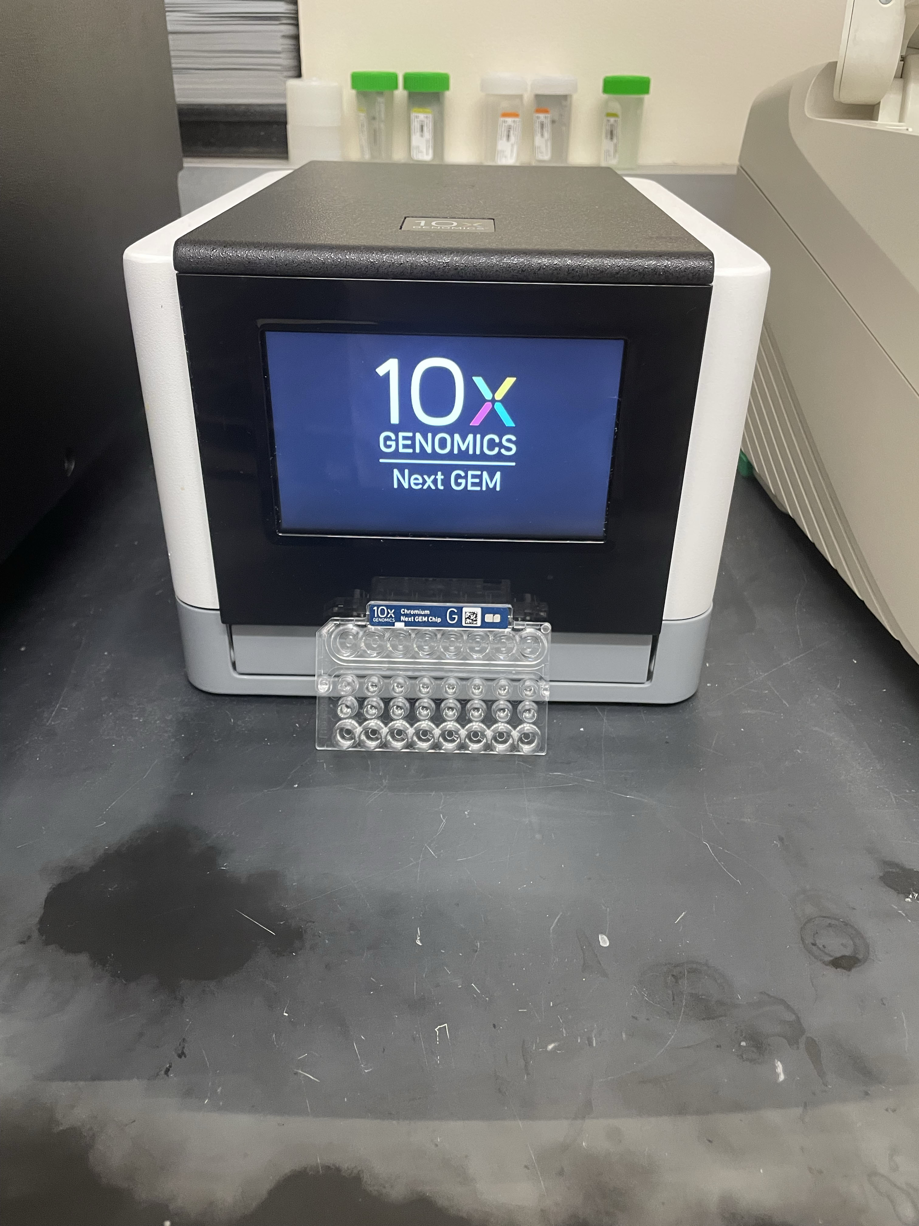 image of 10x Genomics instrument